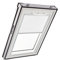 Tenda Oscurante Originale Roto ZRV - Guide di Scorrimento Laterali Argento - Funzionamento Manuale - per Finestre da Tetto delle Serie Q - Dimensioni 078/098 | 07/09 - Colore del Tessuto Bianco