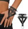 XCSJ Punk Gothic Stil Ring Armband Einstellbar Persönlichkeit Schmuck mit Kette und Nieten aus PU Leder Gothic Rock Punk Cosplay Armband für Halloween Bühne Requisiten Kostüm Zubehör (schwarz, 1pcs)