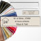 Plaque Boîte aux Lettres Personnalisée 10x2,5 cm adhésive en PVC – Gravure Laser – 22 Couleurs – Avec ou Sans Motif (Sable texte noir)