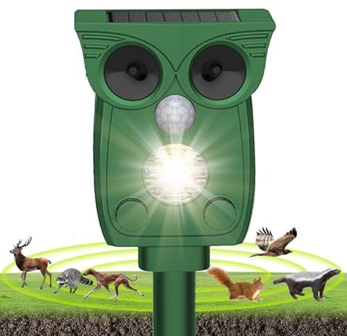 Ultrasonic Cat Repellent, New Ultrasonic Fox Repellent,Cat Repellent - Quick Fix Ultrasonic Cat Scarer with Ground Stake, Flashing Light and USB Charge for Cats, Dogs, Squirrel, Foxes, Snake