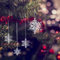 45 Stück Klare Schneeflocken kristall Ornamente Schnee Party Deko Weihnachtsbaum Anhänger Acryl Schneeflocken mit Einer 15M Langen transparenten Linie Weihnachtsdeko DIY | 3 Stile | Ø42mm Ø52mm Ø72mm
