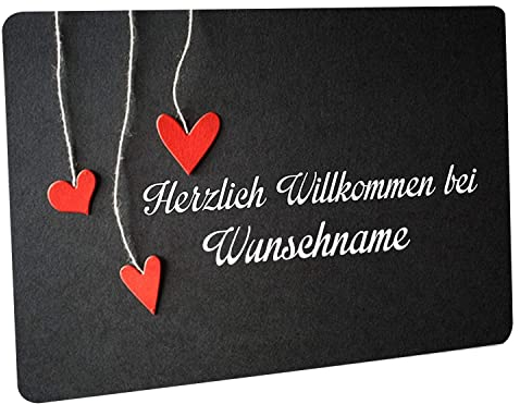 Crealuxe Fussmatte mit Wunschtext/Wunschname Herzlich Willkommen - Motiv 3 Rote Herzen - 60x40 cm - Gummi Rückseite/rutschfest - Filzoberfläche - Bedruckte Türmatte - Innenmatte