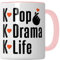 K-Pop - Taza de café para regalo, diseño de broma humor, regalo para los fans de Kpop (blanco y rosa)