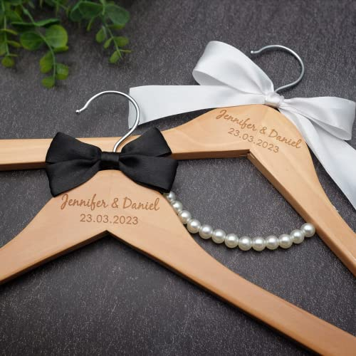 Bride to Be Hochzeitskleiderbügel aus Holz, für Brautkleider, Kleider, Bräutigam-Kleiderbügel (2 Kleiderbügel)