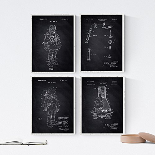 Nacnic 4 Poster Pack mit Astronaut Patenten. Posterset mit Erfindungen und alten Werkzeugen. Bilder von Raumkapseln und Astronautenanzüge. A4 ohne Rahmen.