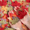 Ymapinc 200 Stück Herbst Herbstblätter Streudeko Blätter Deko Künstliche Herbstblätter Geeignet zum Gestalten von Herbstszenen Hochzeit Party Erntedankfest Halloween 8x7cm