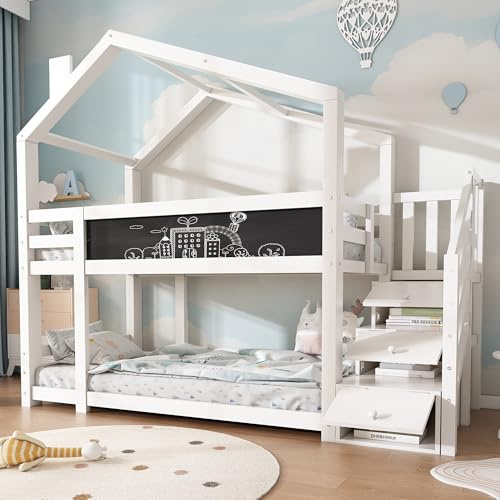 HaoChrymec Kinderbett Baumhaus 90 x 200 cm, Etagenbett für Kinder mit Schornstein & Stauraum, Rausfallschutz, Weiß, inkl. Tafel – 2X Lattenrost (Ohne Matratze)