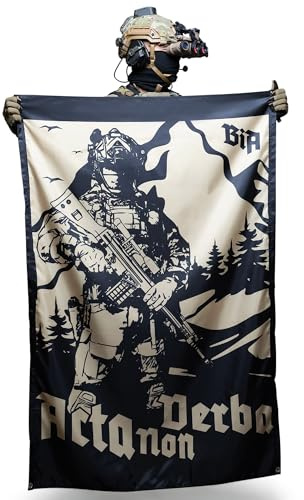 Brothers in Arms - Flagge „Acta non Verba“ – einzigartiges Design – 1m x 1,5m – mit 4 robusten Ösen zum Aufhängen – perfekt für dein Zimmer, Kaserne & Homegym