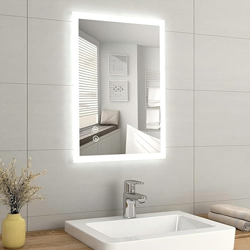 EMKE 50 x 70 cm hintergrundbeleuchteter Bluetooth Badspiegel mit Rasiersteckdose, LED Badezimmerspiegel mit Rasiersteckdose/Bluetooth-Lautsprecher/Demister Pad, Smart Spiegel für Badezimmer, vertikal