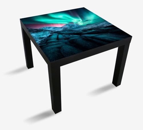 Wallario Möbelfolie selbstklebend/Aufkleber, Tischfolie geeignet für IKEA Lack Tisch - Möbeldeko Polarlichter über Gebirge in 55 x 55 cm