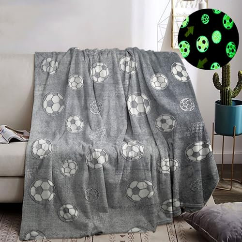 BNREDA Kuscheldecke Leuchtet im Dunkeln 150x200cm, Fußball Druck Decke Leuchtet im Dunkeln, Flauschig weiche Sofadecke für Mädchen und Jungen (A, 150x200cm)