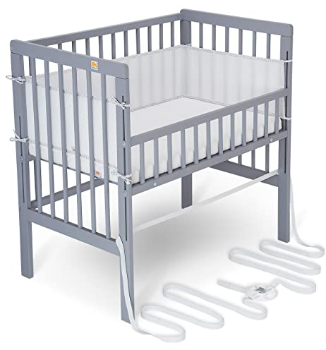 FabiMax Baby Beistellbett für Boxspringbett, TÜV geprüft 2022, inkl. Matratze und Nestchen aus Netzstoff, Buche massiv grau, Air/weiß mit Punkteband