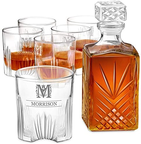 Maverton Whisky Carafe + 6 Whiskey Glasses with Engraving - 700ml Vintage Spirits Decanter - airtight Seal - Elegant Whisky Set - Birthday Gift for Men - Personalised - Ornament
