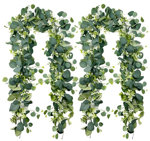 OSQI 4 Stück Eukalyptus Girlande Grün, Künstliche Girlande Pflanze 1,8m Hängend Grüne Blätter Deko mit Weiße Blumen Silberdollar Eukalyptusranke für Hintergrund Hochzeit Blumengirlande,Deko Hochzeit