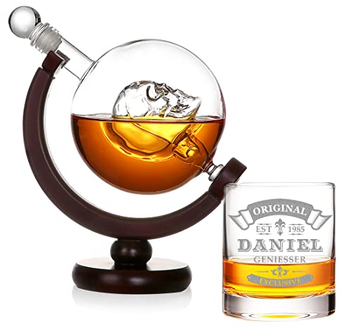 polar-effekt Skull Dekanter Geschenkset mit Wunschgravur - Motiv: Original Exklusive - mit personalisierten Whiskey Tumbler - von Hand gefertigt - Holzständer - Geburtstagsgeschenk - Deko, Bar