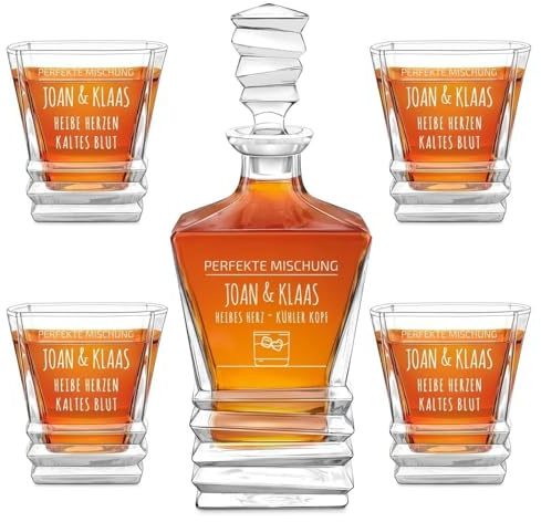 Maverton 800 ml Whiskey Karaffe + 2/4 / 6 Whiskygläser mit Gravur - Whisky Dekanter mit luxuriösem Design - Kristallglas für Paar zur Hochzeit - zum Hochzeitstag - zu Weihnachten - Mischung