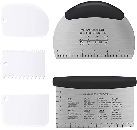 VooGenzek 5 Piezas Espátula Rasqueta de Acero Inoxidable, Cuchillo de masa, Espatula Plastico, Rasqueta Cortadora de Masa con Mango y Escalas, Para Cortar Masa, Pasteles, Pizza