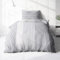 Träumschön Premium Bettwäsche 135x200 + 80x80 cm - Grau Gestreifts Design - Sommer Bettwäsche aus Baumwolle – Weich, Atmungsaktiv & Hautfreundlich - bügelfrei