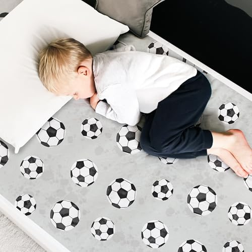 Hygge Sheets® - Coprimaterasso impermeabile per bambini | Adatto per letti singoli, per bambini e per neonati | Coprimaterasso traspirante e lavabile per incontinenza con fascia laterale | Calcio