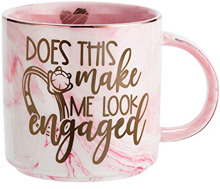 Lustige Kaffeetasse mit Aufschrift Does This Ring Make Me Look Engaged Fianc, 326 ml, rosa Marmor-Keramiktasse