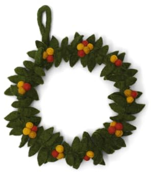 Én Gry & Sif Türkranz I Hand-Made & fair-Trade Kranz aus Filz, skandinavische Deko für Herbst Winter Weihnachten I grüner Herbstkranz mit bunten Beeren ⌀19cm