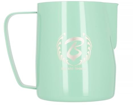 Barista Space Jarra de leche plateada pulida, ideal para latte art con boquilla precisa, ligera y manejable, recomendada por campeones del mundo, color verde plata, 600 ml
