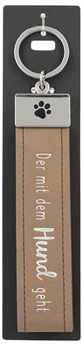 Depesche 11807-028 Vergiss mich nicht Schlüsselanhänger, breite Schlaufe aus Kunstleder mit Der mit dem Hund geht Schriftzug, Hellbraun, inkl. Metallabschluss mit Gravur im Pfoten-Form