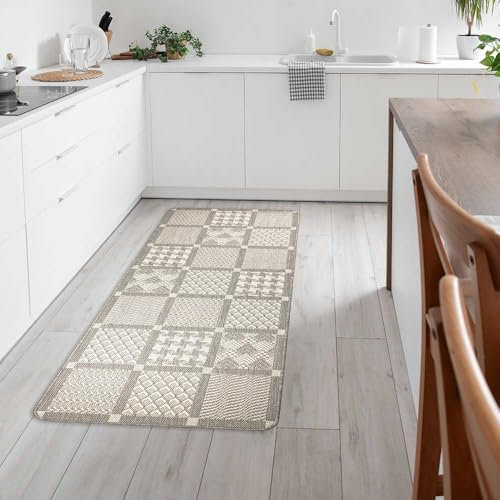 Knutzen Wohnen Küchenläufer 60x180 cm Kacheln Silber - Küchenteppich - rutschfest und waschbar - Fußwärmende Designmatte - Sisaloptik - Stilvoller Läufer für Küche, Flur und Wohnraum
