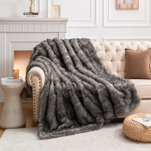 HOMFINE Luxuriöse Kunstfelldecke Felldecke Kunstfell - Kuscheldecke Flauschig Fellimitat Decke Webpelzdecke Pelzdecke Wohndecke Kunstpelz für Couch Bett, 230x270 cm, Grau