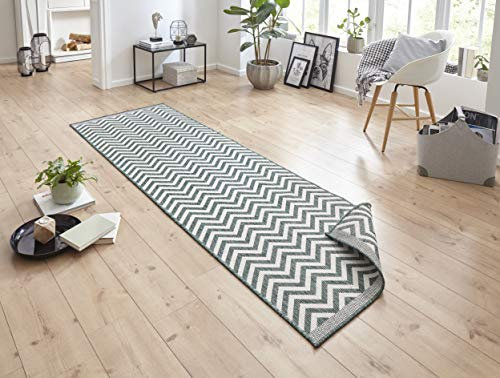 NORTHRUGS In- und Outdoor Teppich Palma 80x250cm - Wendeteppich Wetterfest Modernes Design Zick-Zack Muster Läufer für Balkon Terrasse Garten Wintergarten Wohnzimmerteppich Wasserfest in Grün Creme
