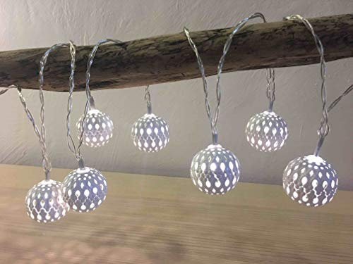 Guirlande Lumineuse Intérieure I 15 Boules Marocaines Métalliques I LED Blanc Chaud I Longueur de 3m I Prise USB I Déco Chambre Salon Salle de Bain - ELUME