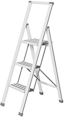 WENKO Leichte Aluminium Trittleiter mit 3 Stufen für 75 cm höheren Stand, rutschsichere XXL-Stufen, Design Klapptrittleiter, TÜV Süd Zertifiziert, 44 x 127 x 5,5 cm, Weiß