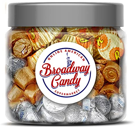 Broadway Candy Sweets Jar 500g - Hershey's Kisses, Reese's Mini Cups, and Rolos - Individually Wrapped American Sweets - Mini Chocolates in Gold & Silver - Approximately 70 Pieces