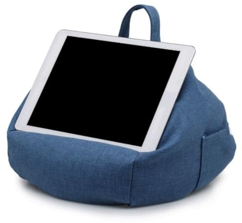 ARSBORUI Tablet Halter Kissen mit Seitentasche, Weicher Kissenständer, Multi-Angle Pillow Lap Stand für Tablets, Phones und Books (Blue)
