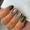 GlamRays Lot de 24 faux ongles courts à paillettes à presser pour femmes et filles, à porter au quotidien, jolis ongles adhésifs