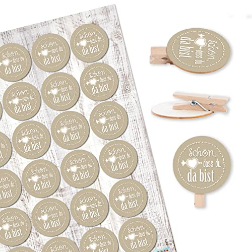 Logbuch-Verlag SCHÖN DASS DU DA BIST 24 Klammern Holzscheibe + 24 runde Sticker Dekoration Verpackung Geschenke give-aways beige Creme weiß