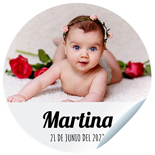 Klebeetiketten mit Foto zur Taufe. Personalisierte Aufkleber mit Namen und Datum für die Geschenke Ihrer Gäste. Misst 45 mm / 60 mm / 70 mm im Durchmesser. nicht für Kleidung geeignet