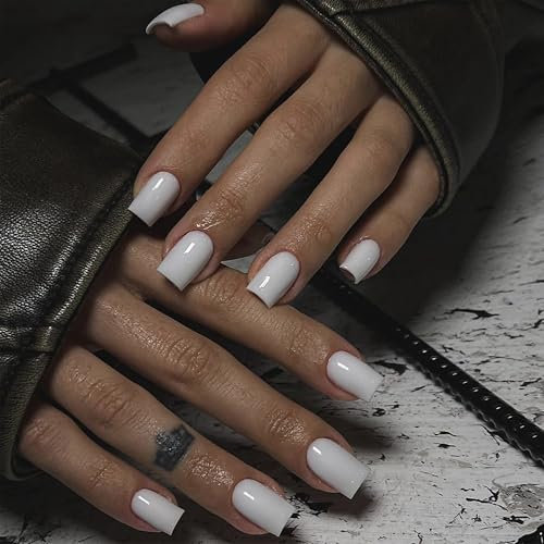 Press on Nails kurz - 24 Stück Weiße Fake Nails Full Cover mit Nagelkleber, Square Nägel zum Aufkleben Acryl Künstliche Fingernägel für Frauen & Mädchen Nail Art Maniküre (White, 24x)