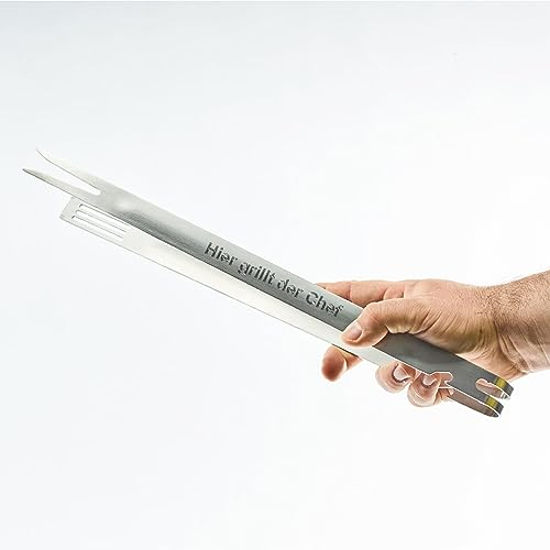 Diamandi - Grillzange mit Gravur Hier grillt der Chef aus Edelstahl rostfrei - Geschenk-Idee Vatertag Vatertagsgeschenk - Gravierte Steakzange Würstchenzange