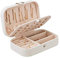 Kitchnexus Kleine Schmuckkästchen Schmuckbox aus PU-Leder, Kleines Tragbar Reisen Schmuckkasten, Geschenk für Mädchen und Damen - Weiß