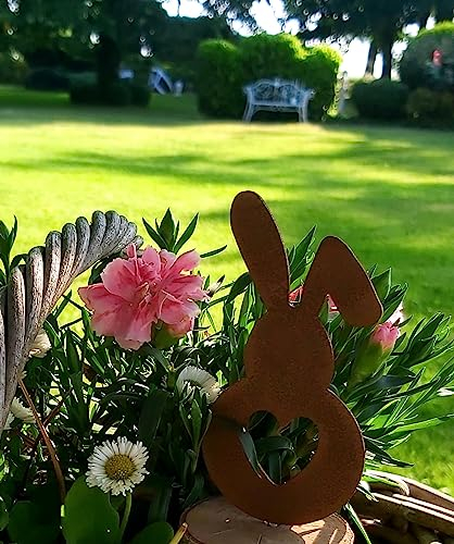 ARTTEC Hase Stecker (Rostdeko) (15 cm) - hochwertige Gartendeko aus Metall - Rost Deko für Garten, Balkon & Terasse - Metall Deko zum Aufstellen - Made in Germany