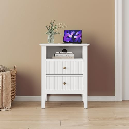 SUNVIVI Fluted Bedside Table with Charging Station, Wooden Side Table with 2 Drawers and Storage Shelf, Modern End Table for Bedroom or Living Room, White