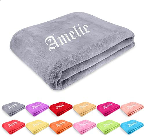 papasgix Personalisierte Decke mit Namen oder Wunschtext Bestickt Kuscheldecke Premium Kinder weiche softe Sofadecke/Wohndecke Personalisiert Geschenke