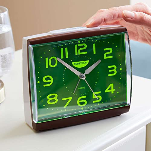 Coopers of Stortford - Easy to Read Silent Alarm Clock - Bedside Clock with Big, Bold Digits & Silent Second Hand - Analogue Clock with Precision Quartz Movement & Loud Alarm
