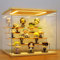 AZEYN Acryl Vitrine mit LED Beleuchtung, 3/4/5/6 Stufen Staubdicht Schaukasten für Minifiguren, Display Case Box für Modellautos Collectibles (Holz 5 Stufen 32×31×30cm)