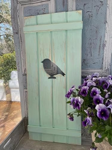 windschief-living Landhaus Fensterladen Vogel in lindgrün, Shabby Antique chic Handgefertigt