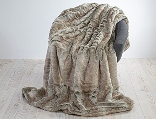 JotCo Felldecke Grauwolf grau-beige, aus weichem Fellimitat, als Wohndecke, Tagesdecke oder Kissen (Felldecke 150x200cm)