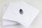 MC DAISON 100 BUSTE COPERTINE CUSTODIE in CARTA BIANCA SPESSA 60gr/m forata per dischi 45 giri rpm 7 per vinile diametro 18 cm