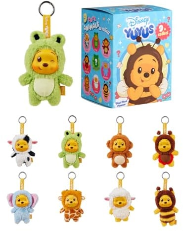 Disney YuYus Winnie Puuh Wave 1 – Plüsch-Vinyl-Charms im Bag-Charm-Stil, 9 tierische Blindbox-Designs wie Kuh oder Biene, Karabiner, Sammlerfigur, zufällige Auswahl, ca. 12 cm, für Kinder & Fans