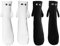 Lustige Magnetische Socken mit Händen Hand in Hand Socken Freundschaftssocken Magnet Socken Kleine Geschenke für Frauen Männer Freundin Freunde Partner Paare (1 Paar Weiß&1 Paar Schwarz, One Size)